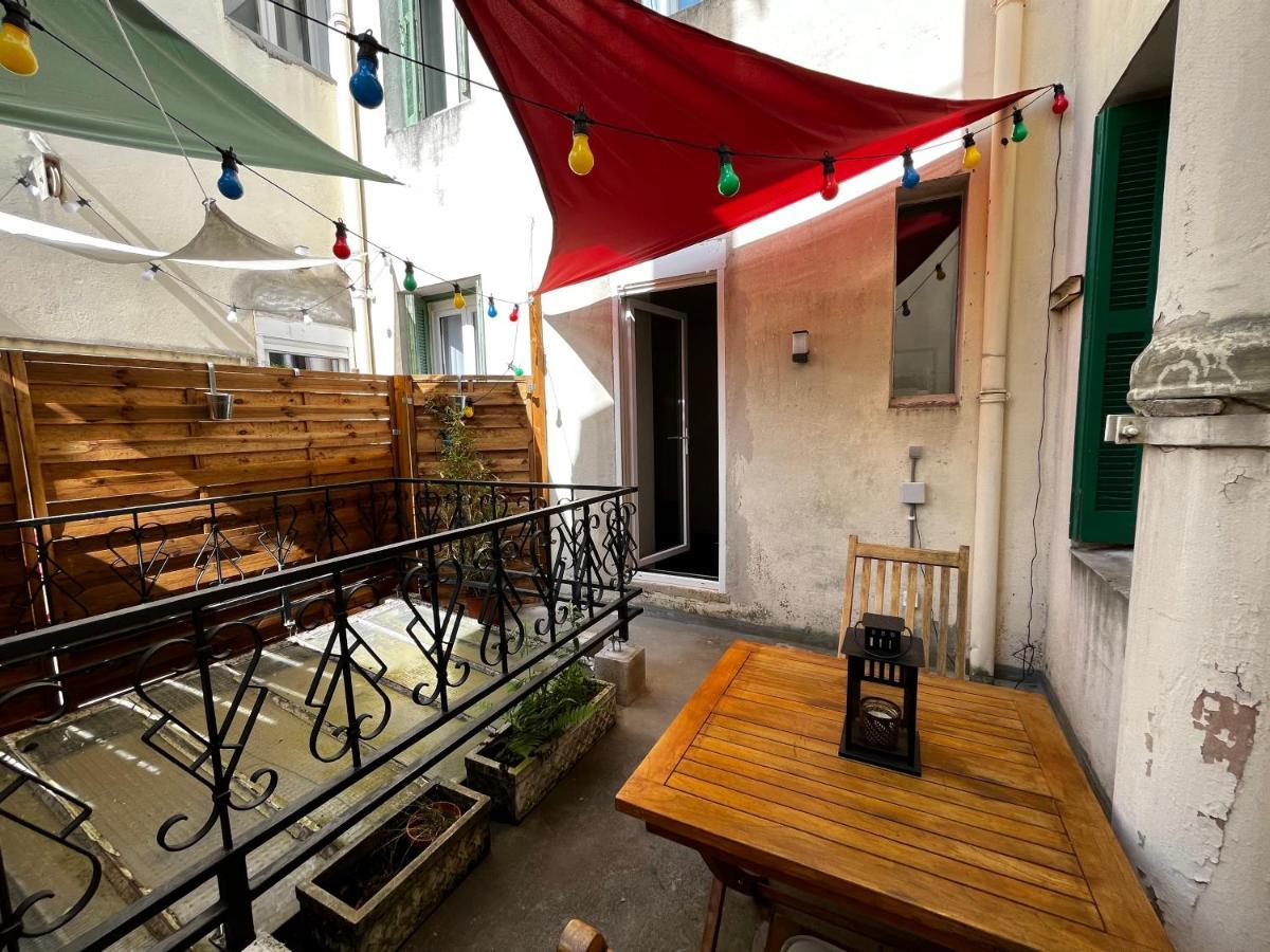 Escapade A Lourdes Dans Beau T2 Avec Terrasse - Proche Gare Et Centre Ville Экстерьер фото